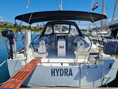 Oceanis 38.1 Hydra - zdjęcie